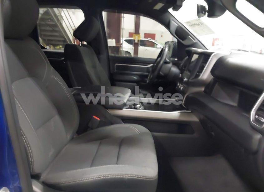 Photo 5 of 2019 Ram 1500 BIG HORN/LONE STAR 4X4 6'4 BOX (VIN 1C6SRFBT0KN825865)