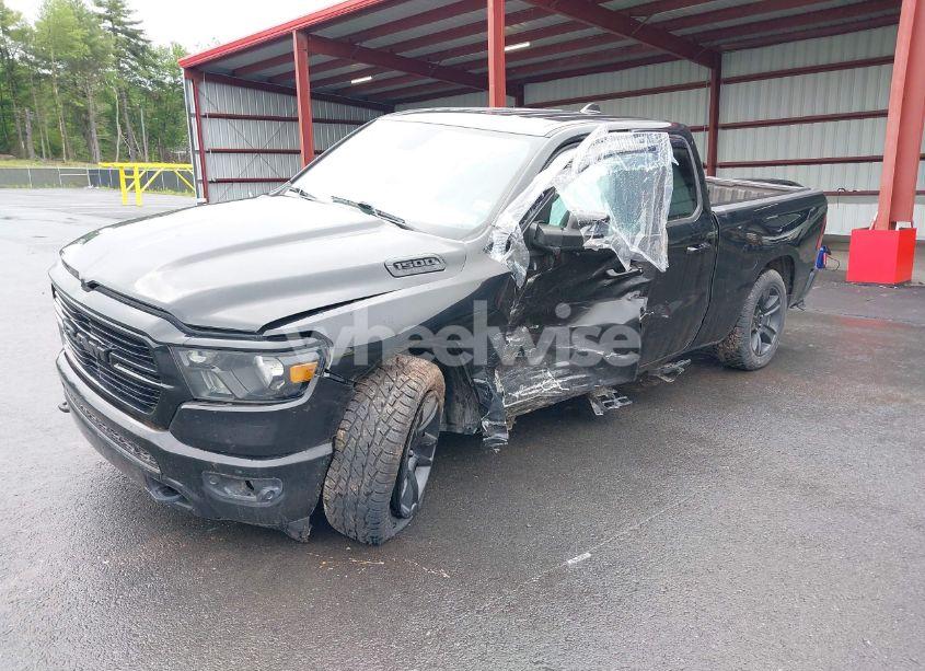 Photo 2 of 2020 Ram 1500 BIG HORN 4X4 6'4 BOX (VIN 1C6SRFBT0LN242228)