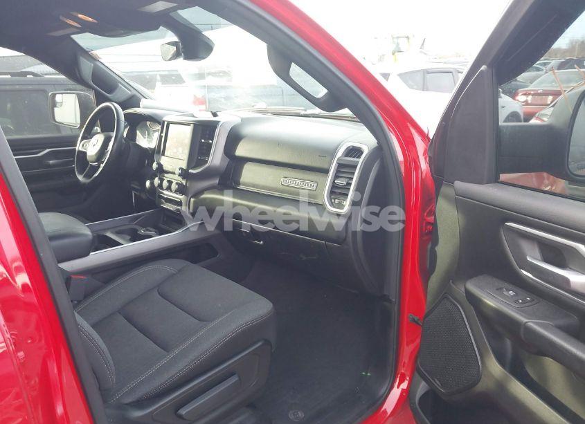 Photo 5 of 2020 Ram 1500 BIG HORN 4X4 6'4 BOX (VIN 1C6SRFBT0LN364149)