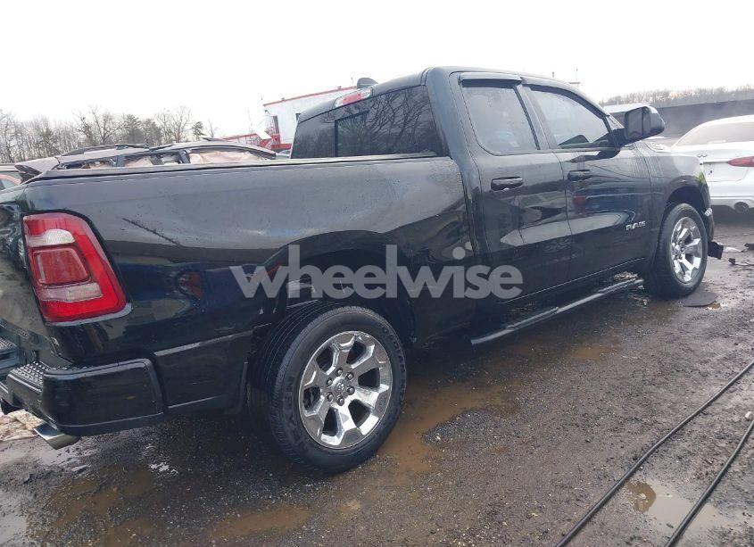 Photo 4 of 2021 Ram 1500 BIG HORN 4X4 6'4 BOX (VIN 1C6SRFBT0MN556611)