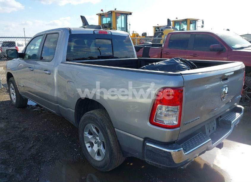 Photo 3 of 2022 Ram 1500 BIG HORN 4X4 6'4 BOX (VIN 1C6SRFBT0NN468787)