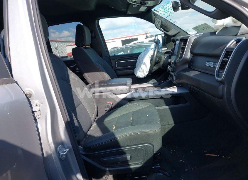 Photo 5 of 2022 Ram 1500 BIG HORN 4X4 6'4 BOX (VIN 1C6SRFBT0NN468787)