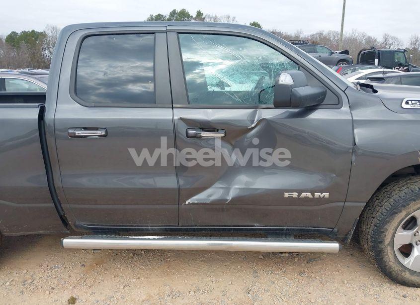 Photo 13 of 2019 Ram 1500 BIG HORN/LONE STAR 4X4 6'4 BOX (VIN 1C6SRFBT1KN516423)