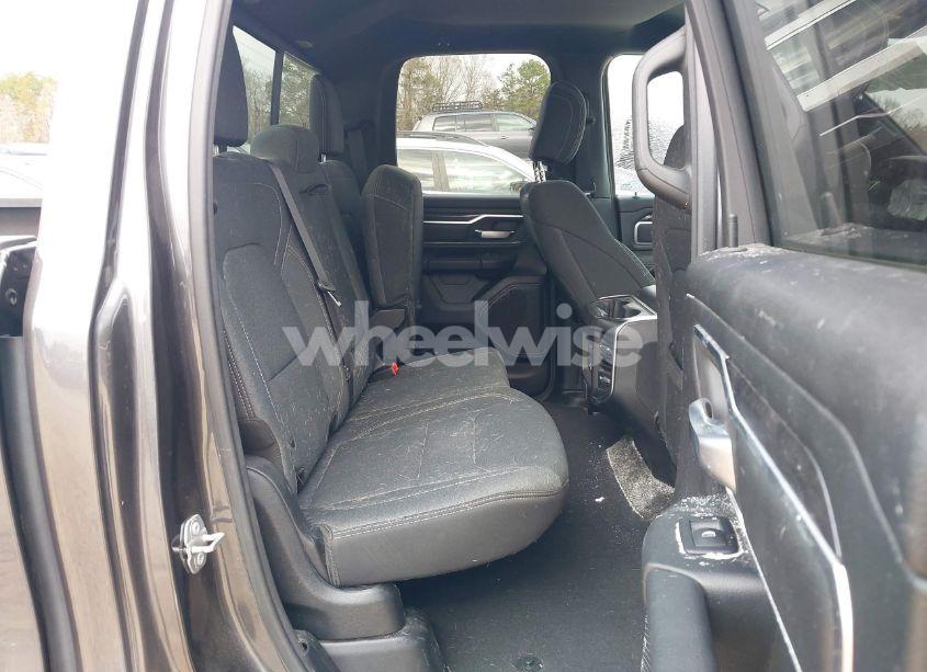 Photo 8 of 2019 Ram 1500 BIG HORN/LONE STAR 4X4 6'4 BOX (VIN 1C6SRFBT1KN516423)