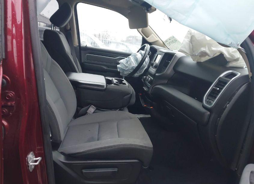 Photo 5 of 2019 Ram 1500 BIG HORN/LONE STAR 4X4 6'4 BOX (VIN 1C6SRFBT1KN890529)