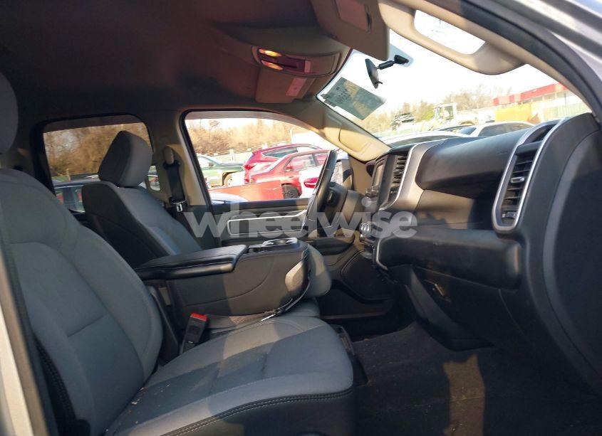 Photo 5 of 2020 Ram 1500 BIG HORN 4X4 6'4 BOX (VIN 1C6SRFBT1LN343293)