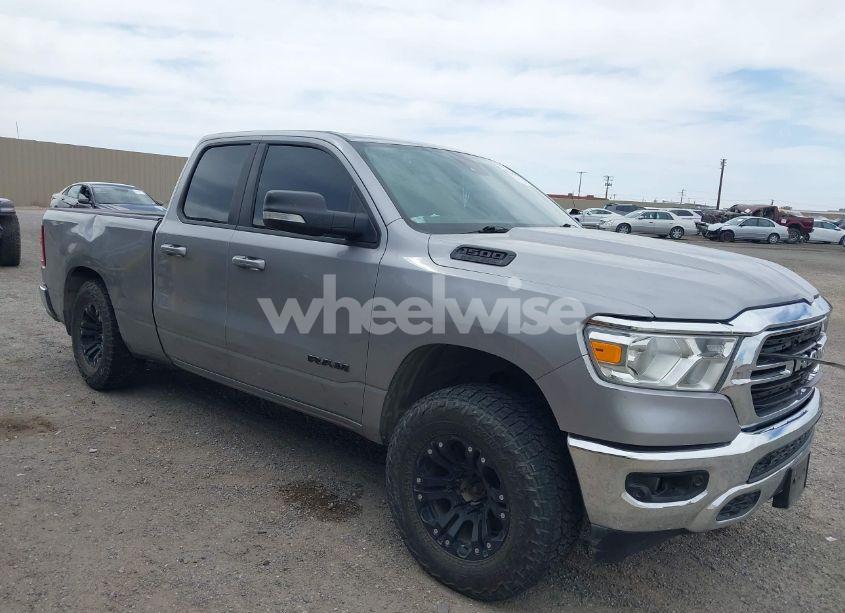 2021 Ram 1500 BIG HORN 4X4 6'4 BOX (VIN 1C6SRFBT1MN622633) main photo