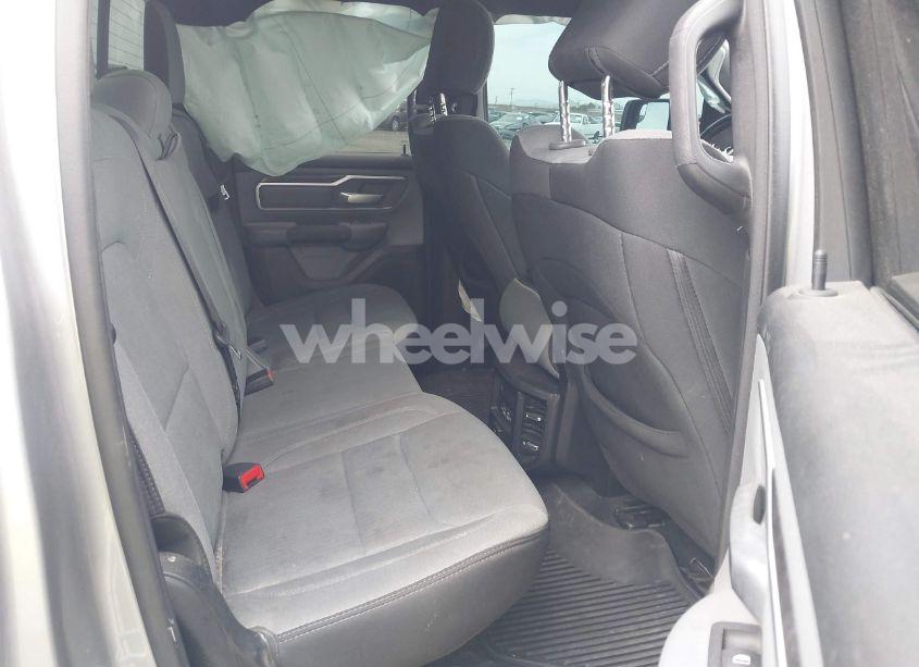 Photo 8 of 2021 Ram 1500 BIG HORN 4X4 6'4 BOX (VIN 1C6SRFBT1MN622633)