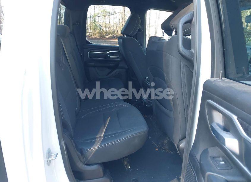 Photo 8 of 2022 Ram 1500 BIG HORN 4X4 6'4 BOX (VIN 1C6SRFBT1NN140925)