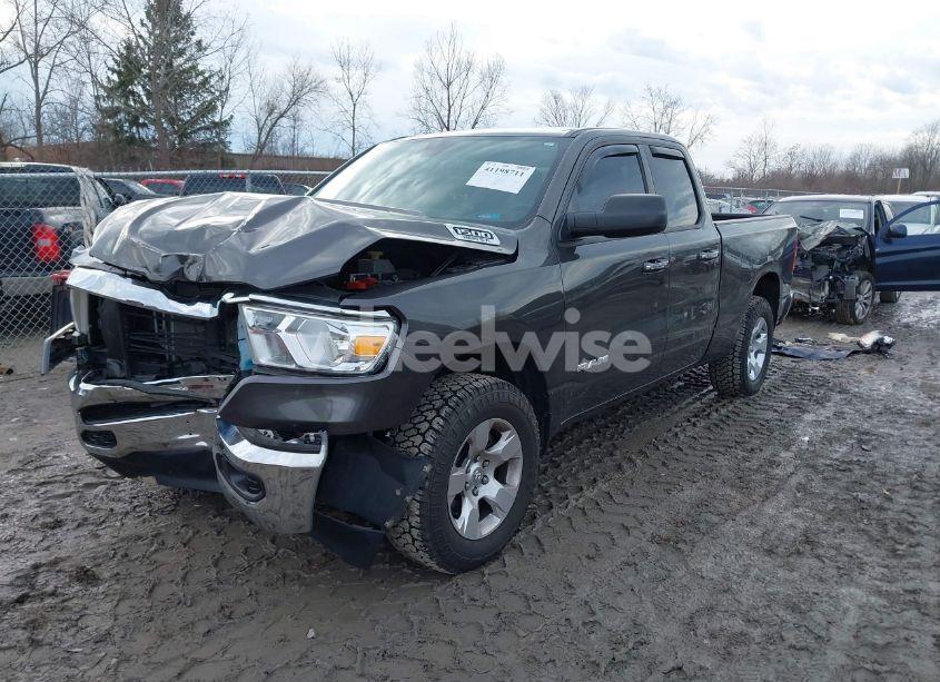 Photo 2 of 2020 Ram 1500 BIG HORN 4X4 6'4 BOX (VIN 1C6SRFBT2LN136590)