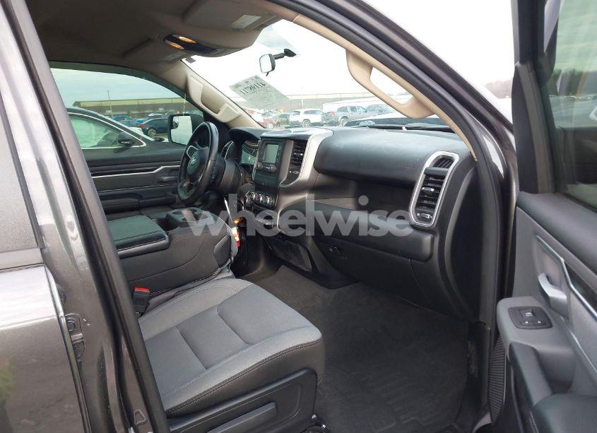 Photo 5 of 2020 Ram 1500 BIG HORN 4X4 6'4 BOX (VIN 1C6SRFBT2LN136590)