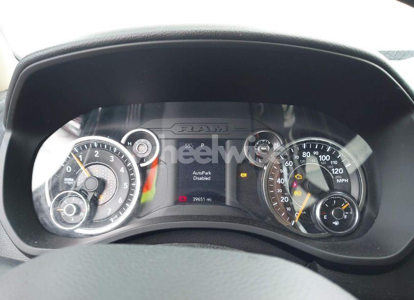 Photo 7 of 2020 Ram 1500 BIG HORN 4X4 6'4 BOX (VIN 1C6SRFBT2LN136590)