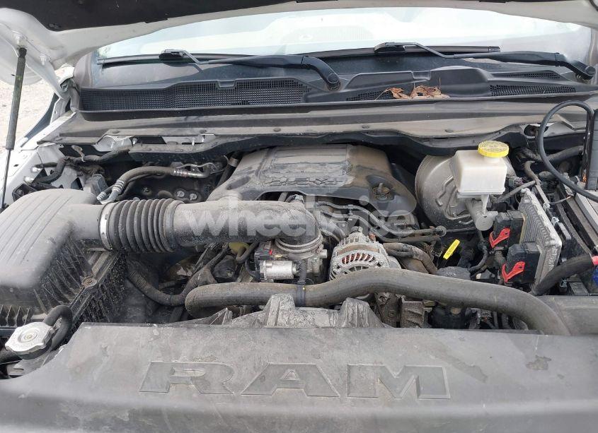 Photo 10 of 2020 Ram 1500 BIG HORN QUAD CAB 4X4 6'4 BOX (VIN 1C6SRFBT2LN213975)