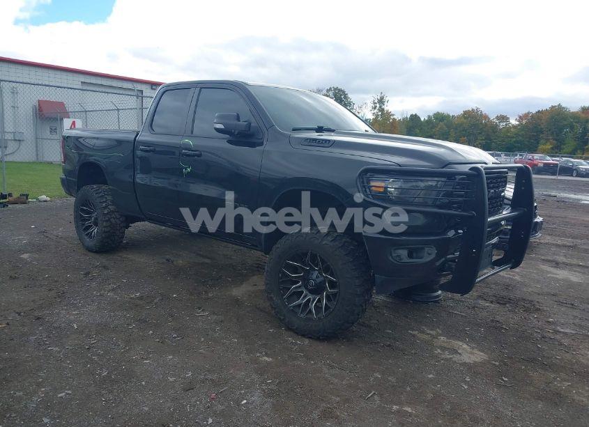 2022 Ram 1500 BIG HORN 4X4 6'4 BOX (VIN 1C6SRFBT2NN206382) main photo