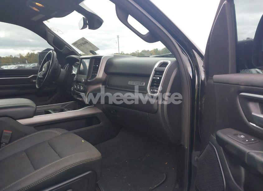 Photo 5 of 2022 Ram 1500 BIG HORN 4X4 6'4 BOX (VIN 1C6SRFBT2NN206382)