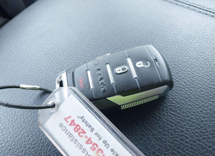 Photo 11 of 2022 Ram 1500 BIG HORN QUAD CAB 4X4 6'4 BOX (VIN 1C6SRFBT2NN480536)