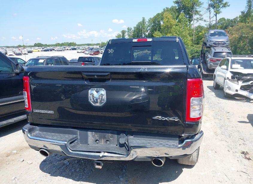 Photo 16 of 2022 Ram 1500 BIG HORN QUAD CAB 4X4 6'4 BOX (VIN 1C6SRFBT2NN480536)