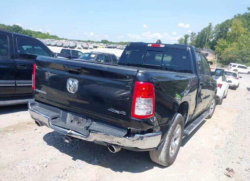 Photo 4 of 2022 Ram 1500 BIG HORN QUAD CAB 4X4 6'4 BOX (VIN 1C6SRFBT2NN480536)