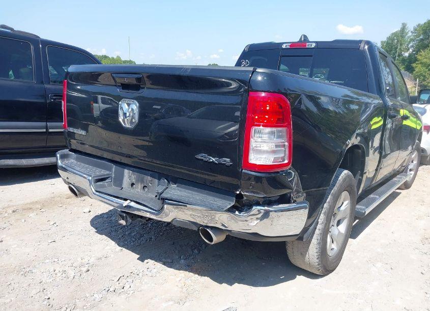 Photo 6 of 2022 Ram 1500 BIG HORN QUAD CAB 4X4 6'4 BOX (VIN 1C6SRFBT2NN480536)