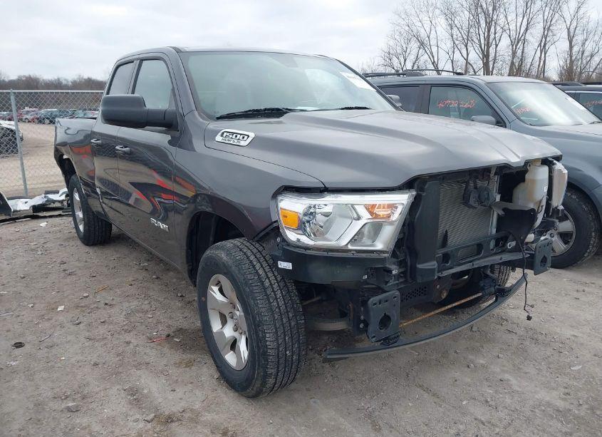 2021 Ram 1500 BIG HORN 4X4 6'4 BOX (VIN 1C6SRFBT3MN781542) main photo