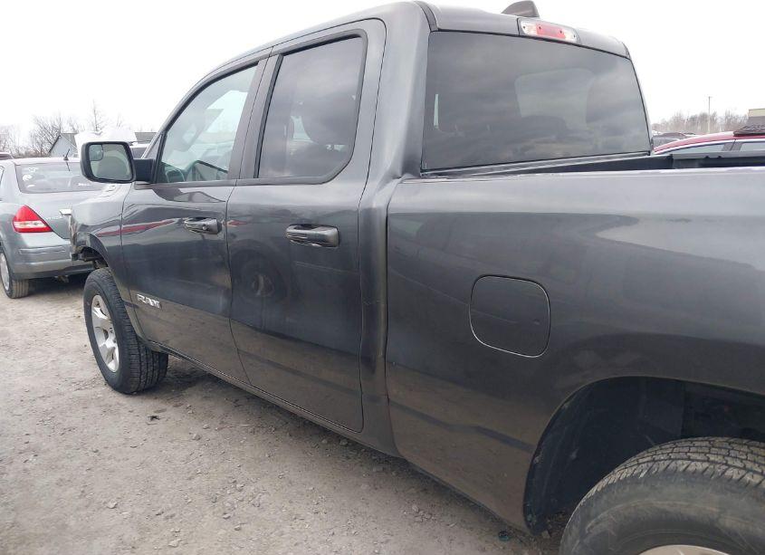 Photo 15 of 2021 Ram 1500 BIG HORN 4X4 6'4 BOX (VIN 1C6SRFBT3MN781542)