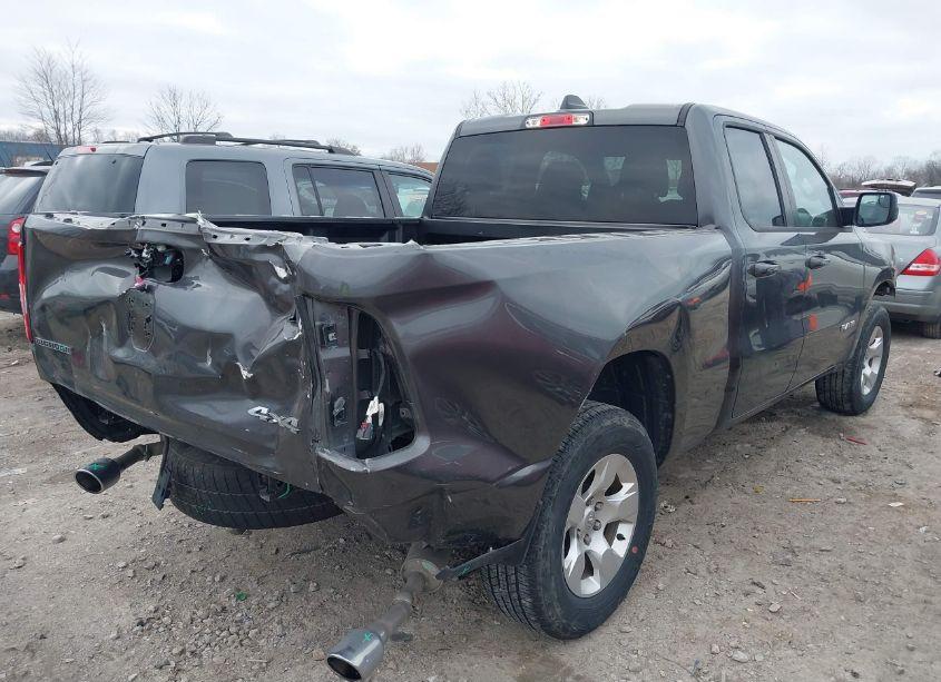 Photo 4 of 2021 Ram 1500 BIG HORN 4X4 6'4 BOX (VIN 1C6SRFBT3MN781542)