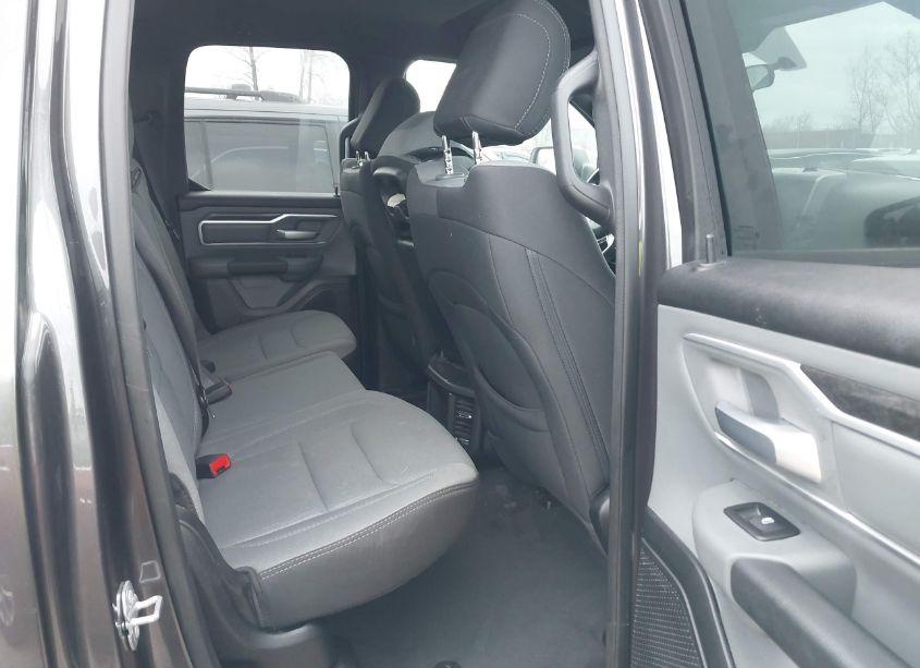 Photo 8 of 2021 Ram 1500 BIG HORN 4X4 6'4 BOX (VIN 1C6SRFBT3MN781542)