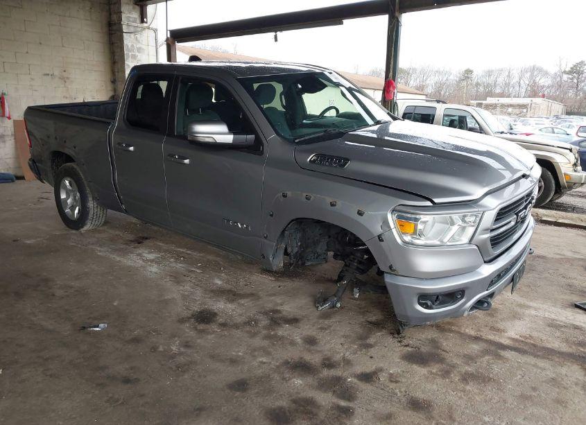 2021 Ram 1500 BIG HORN 4X4 6'4 BOX (VIN 1C6SRFBT3MN796588) main photo