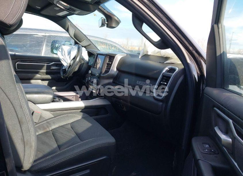 Photo 5 of 2019 Ram 1500 BIG HORN/LONE STAR 4X4 6'4 BOX (VIN 1C6SRFBT4KN924351)