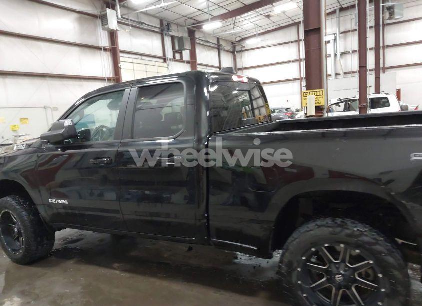 Photo 15 of 2020 Ram 1500 BIG HORN 4X4 6'4 BOX (VIN 1C6SRFBT4LN115143)