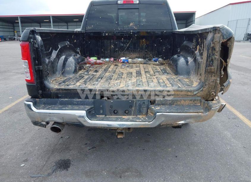 Photo 6 of 2020 Ram 1500 BIG HORN 4X4 6'4 BOX (VIN 1C6SRFBT4LN400215)