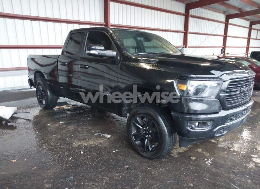 2021 Ram 1500 BIG HORN 4X4 6'4 BOX (VIN 1C6SRFBT4MN727666) main photo