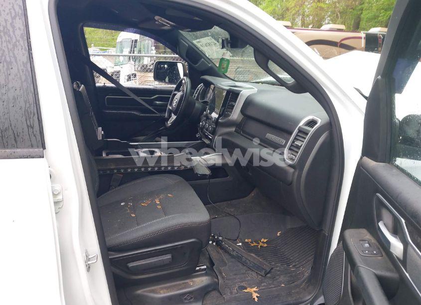 Photo 5 of 2022 Ram 1500 BIG HORN 4X4 6'4 BOX (VIN 1C6SRFBT4NN445190)