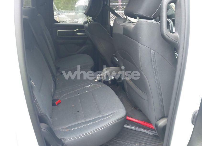 Photo 8 of 2022 Ram 1500 BIG HORN 4X4 6'4 BOX (VIN 1C6SRFBT4NN445190)