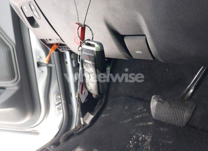 Photo 11 of 2019 Ram 1500 (VIN 1C6SRFBT5KN875502)