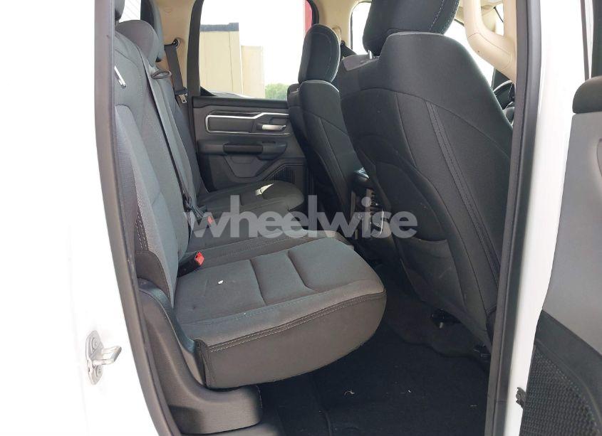 Photo 8 of 2019 Ram 1500 (VIN 1C6SRFBT5KN875502)