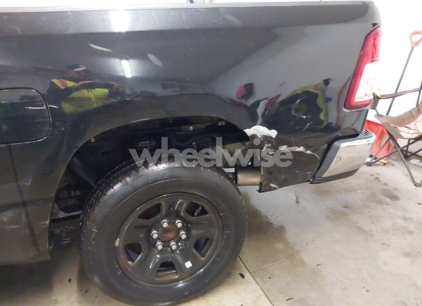 Photo 19 of 2020 Ram 1500 BIG HORN 4X4 6'4 BOX (VIN 1C6SRFBT5LN136759)