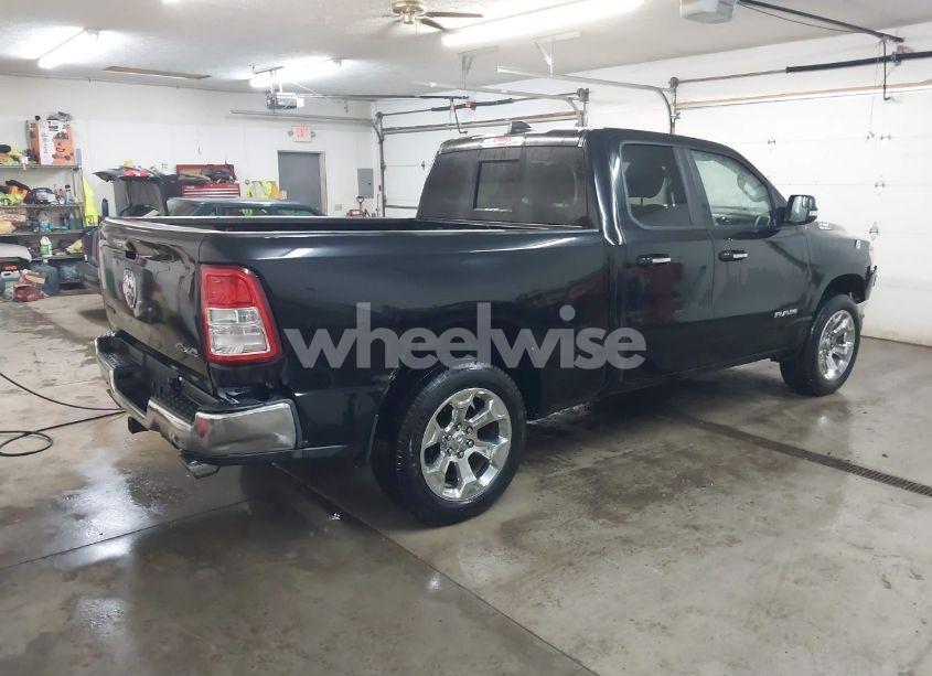 Photo 4 of 2020 Ram 1500 BIG HORN 4X4 6'4 BOX (VIN 1C6SRFBT5LN136759)