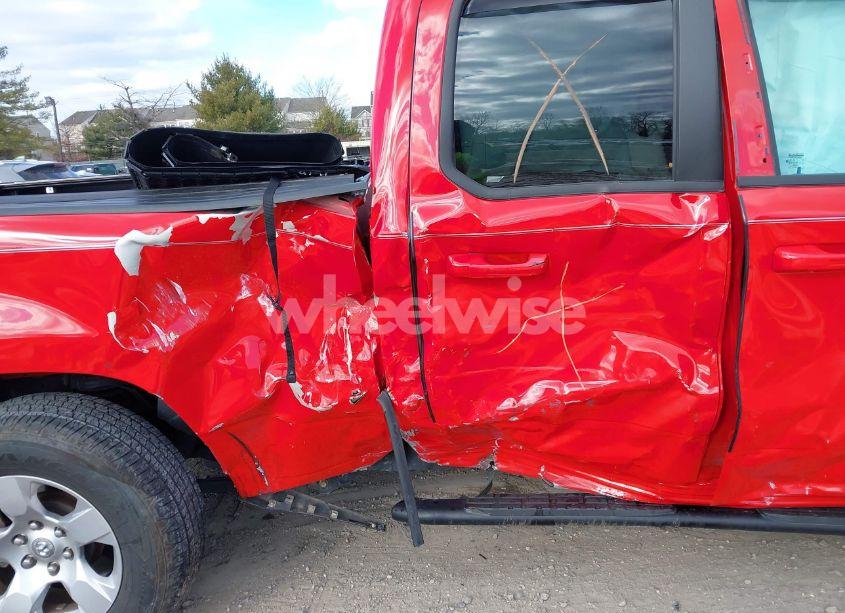 Photo 6 of 2020 Ram 1500 BIG HORN 4X4 6'4 BOX (VIN 1C6SRFBT5LN175643)