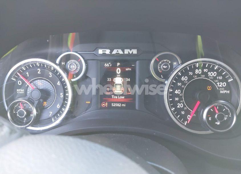 Photo 7 of 2021 Ram 1500 BIG HORN 4X4 6'4 BOX (VIN 1C6SRFBT5MN557642)