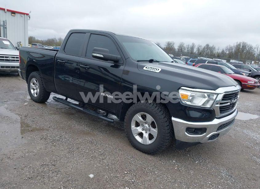 2021 Ram 1500 BIG HORN 4X4 6'4 BOX (VIN 1C6SRFBT5MN720595) main photo