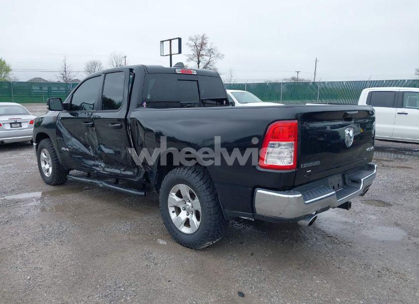 Photo 3 of 2021 Ram 1500 BIG HORN 4X4 6'4 BOX (VIN 1C6SRFBT5MN720595)