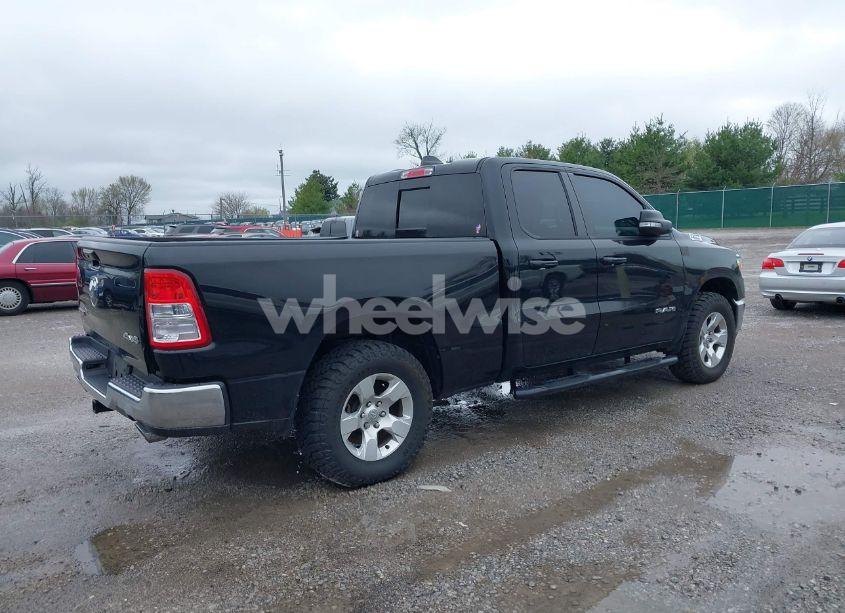 Photo 4 of 2021 Ram 1500 BIG HORN 4X4 6'4 BOX (VIN 1C6SRFBT5MN720595)