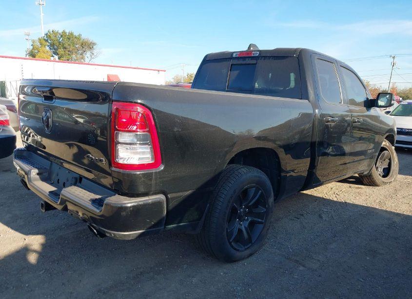 Photo 4 of 2021 Ram 1500 BIG HORN QUAD CAB 4X4 6'4 BOX (VIN 1C6SRFBT6MN683623)