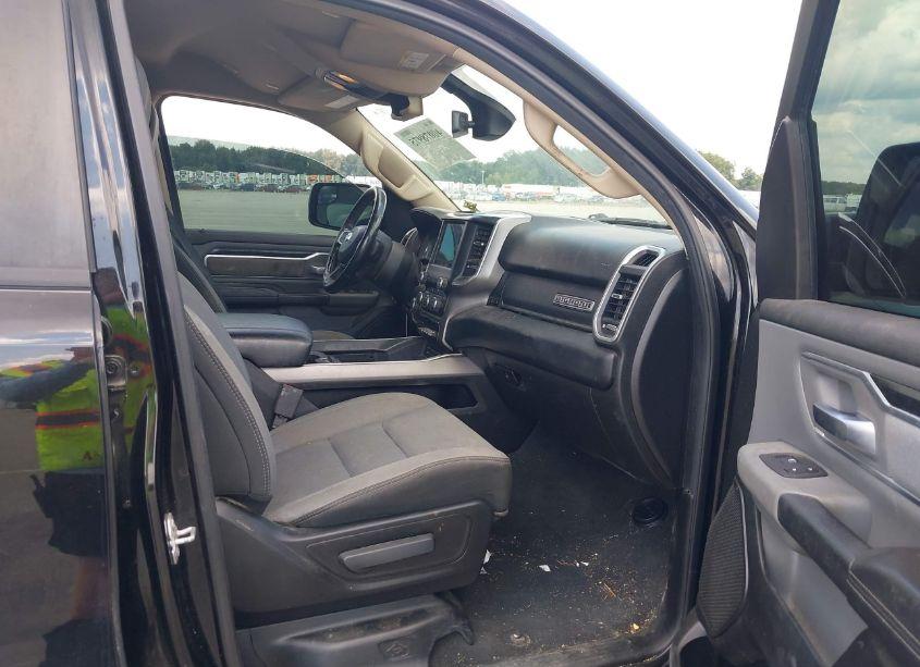 Photo 5 of 2019 Ram 1500 BIG HORN/LONE STAR QUAD CAB 4X4 6'4 BOX (VIN 1C6SRFBT7KN764269)