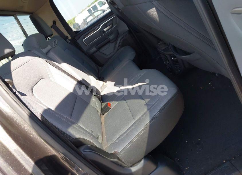 Photo 8 of 2019 Ram 1500 BIG HORN/LONE STAR 4X4 6'4 BOX (VIN 1C6SRFBT7KN780956)