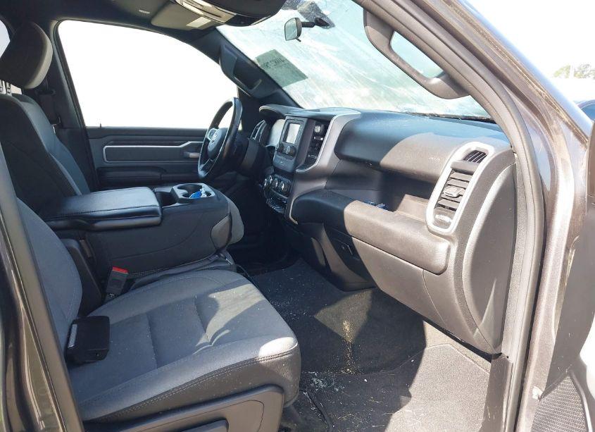 Photo 5 of 2021 Ram 1500 BIG HORN 4X4 6'4 BOX (VIN 1C6SRFBT7MN809441)