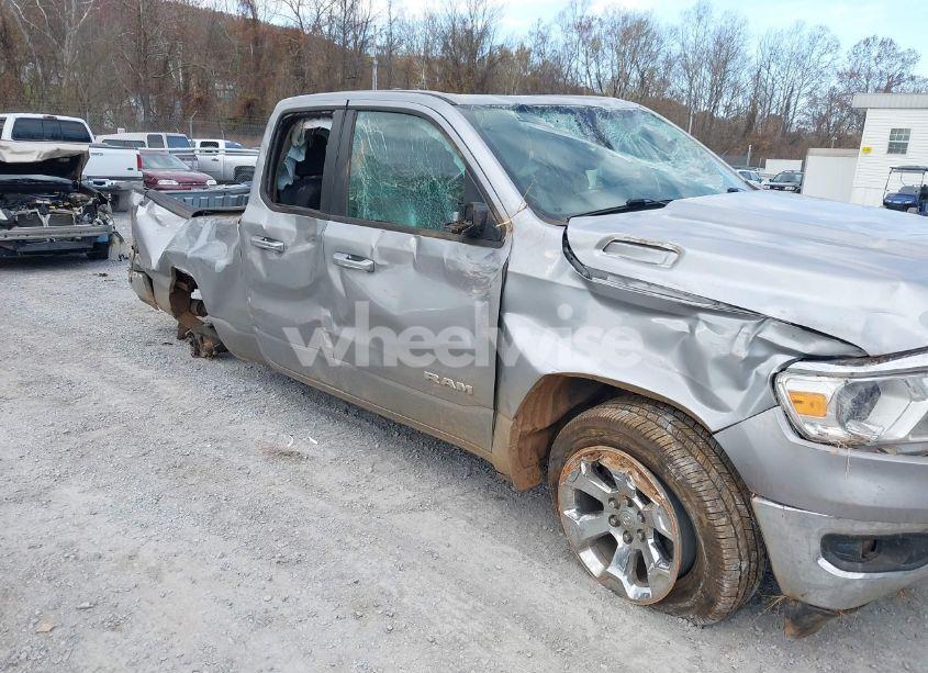 Photo 6 of 2020 Ram 1500 BIG HORN 4X4 6'4 BOX (VIN 1C6SRFBT8LN190816)