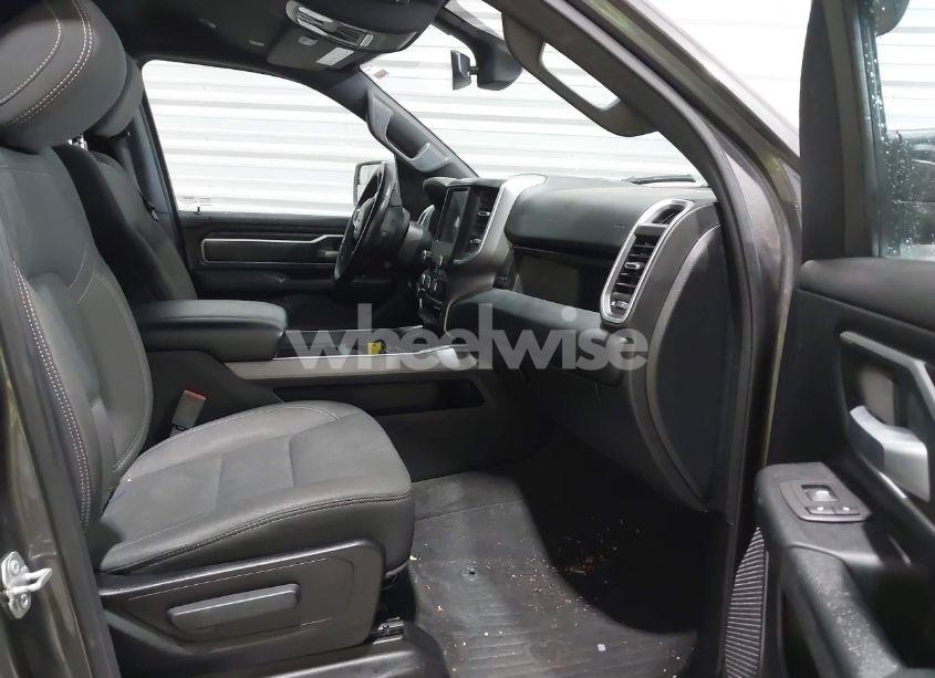 Photo 5 of 2021 Ram 1500 BIG HORN 4X4 6'4 BOX (VIN 1C6SRFBT8MN696504)