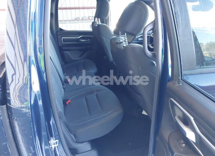 Photo 8 of 2022 Ram 1500 BIG HORN 4X4 6'4 BOX (VIN 1C6SRFBT8NN235367)